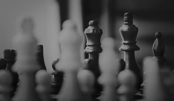 chess-game-business-strategy-concept_53876-31275